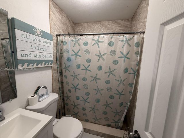 3814 NW 213th Street, Miami Gardens, FL 33055