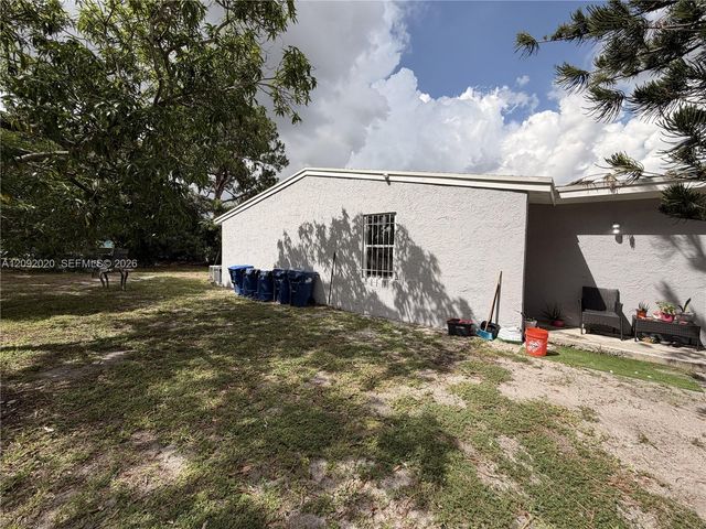 3814 NW 213th Street, Miami Gardens, FL 33055