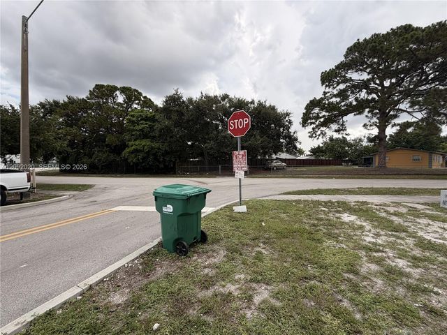 3814 NW 213th Street, Miami Gardens, FL 33055