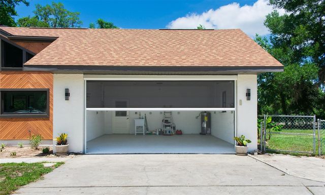 507 E HIGHWAY 318, Citra, FL 32113