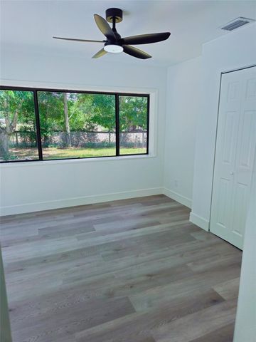 507 E HIGHWAY 318, Citra, FL 32113