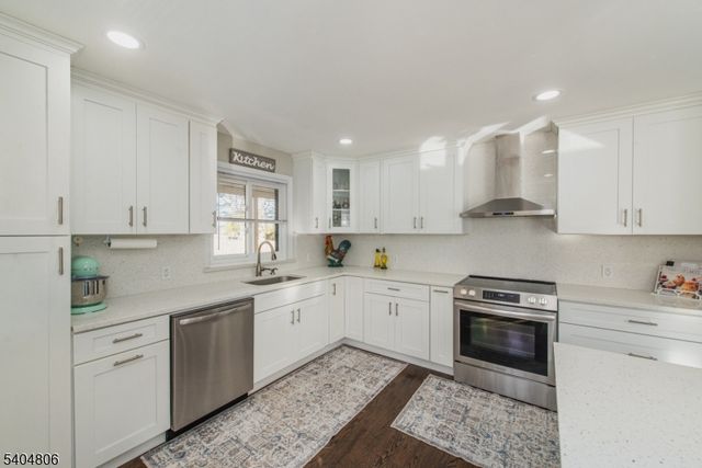 125 Mount Pleasant Ave, East Hanover Twp., NJ 07936