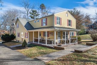 125 Mount Pleasant Ave, East Hanover Twp., NJ 07936