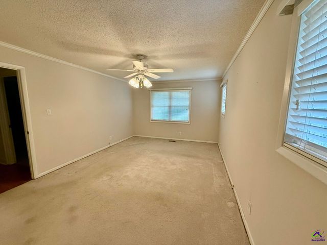 309 Quail Run Drive, Warner Robins, GA 31088
