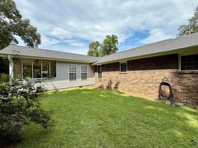 309 Quail Run Drive, Warner Robins, GA 31088