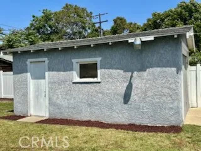 323 W 82nd Street, Los Angeles, CA 90003