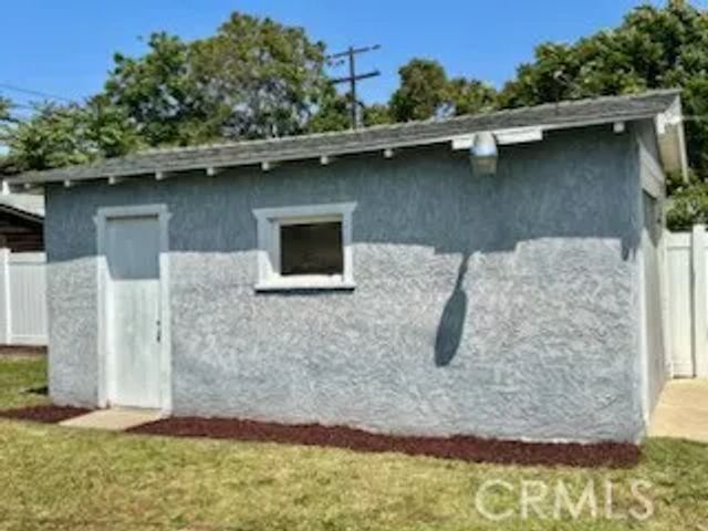 323 W 82nd Street, Los Angeles, CA 90003