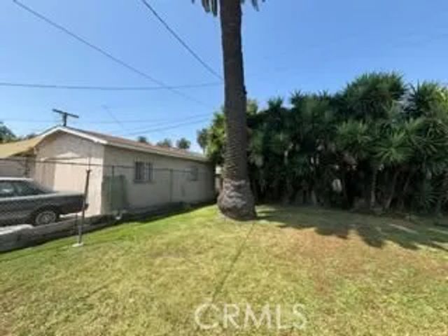 323 W 82nd Street, Los Angeles, CA 90003