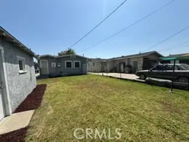 323 W 82nd Street, Los Angeles, CA 90003