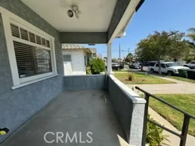323 W 82nd Street, Los Angeles, CA 90003
