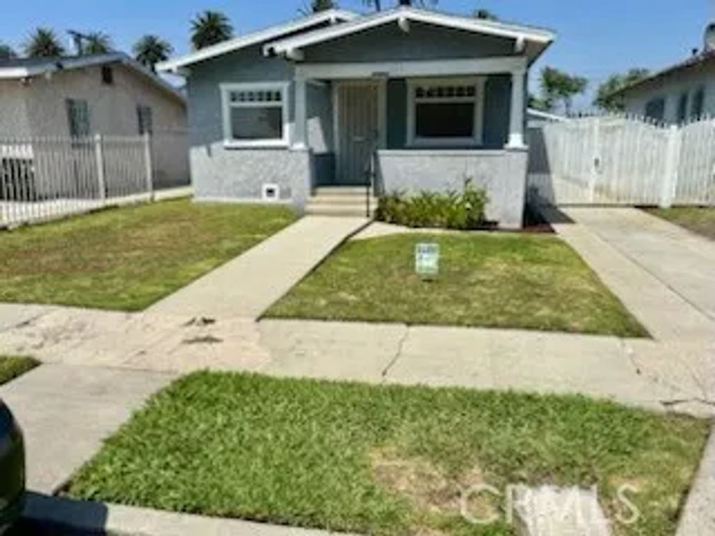 323 W 82nd Street, Los Angeles, CA 90003