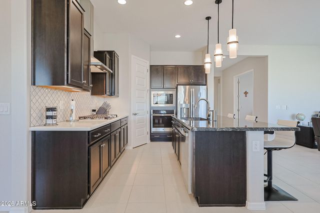 18172 W AMBERWOOD Drive, Goodyear, AZ 85338