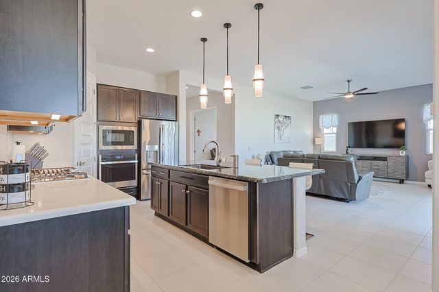 18172 W AMBERWOOD Drive, Goodyear, AZ 85338