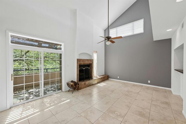 1735 Spyglass DR 115, Austin, TX 78746