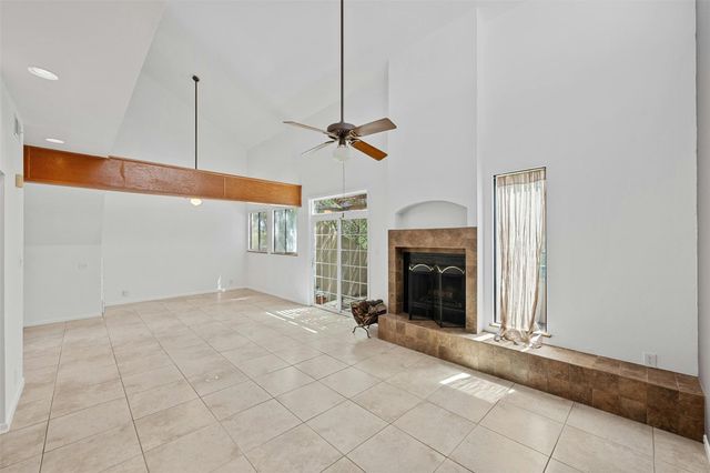 1735 Spyglass DR 115, Austin, TX 78746