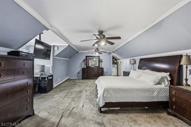 555 Riverside Dr, Elizabeth City, NJ 07208