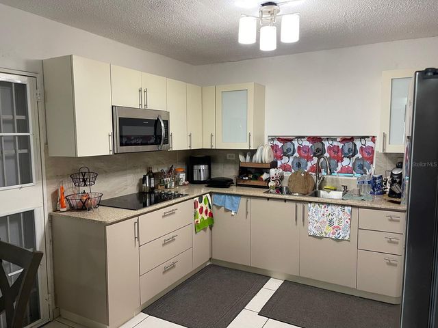 Bo. Candelaria SECTOR FATIMA RD 620 KM 2.3, Vega Alta, PR 00692