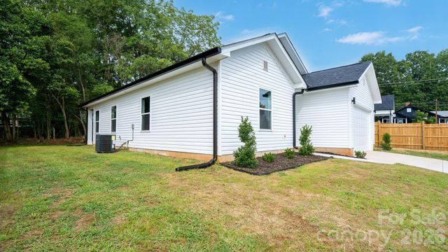 221 Ann Street NW, Concord, NC 28025