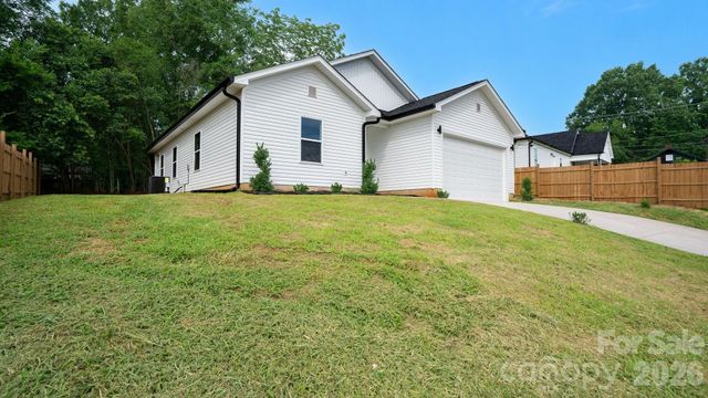 221 Ann Street NW, Concord, NC 28025