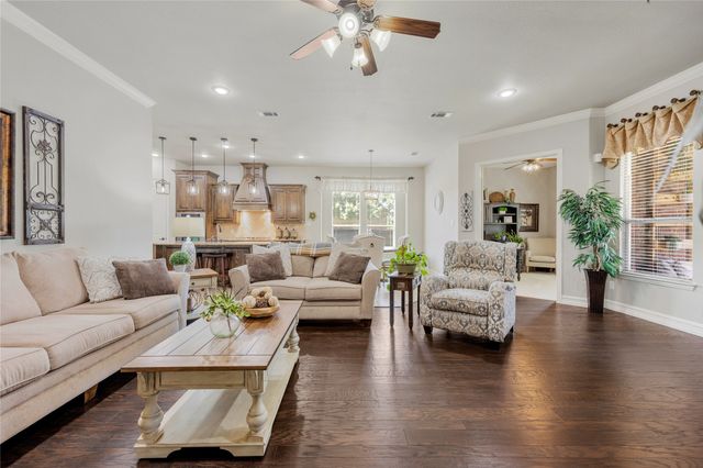 5601 Sunstar Lane, Flower Mound, TX 75028