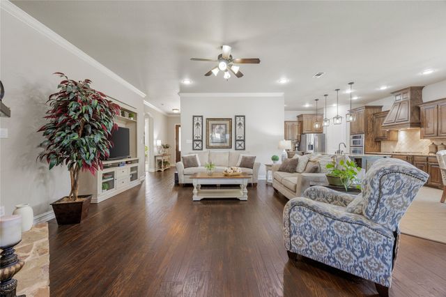 5601 Sunstar Lane, Flower Mound, TX 75028