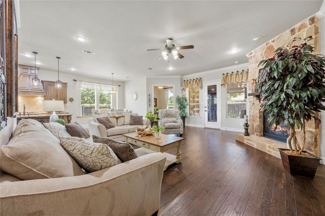 5601 Sunstar Lane, Flower Mound, TX 75028