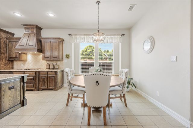 5601 Sunstar Lane, Flower Mound, TX 75028