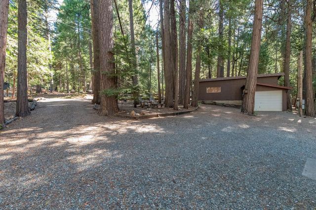 28454 Rolling Hills Rd, Pioneer, CA 95666