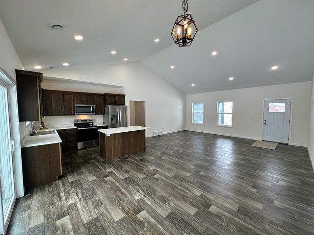 921 NW 9th Street, Perham, MN 56573