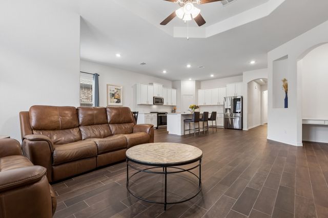 10925 Autry Ridge Lane, Aubrey, TX 76227