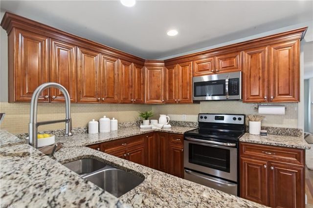 26 Milford RD, Newport News, VA 23601