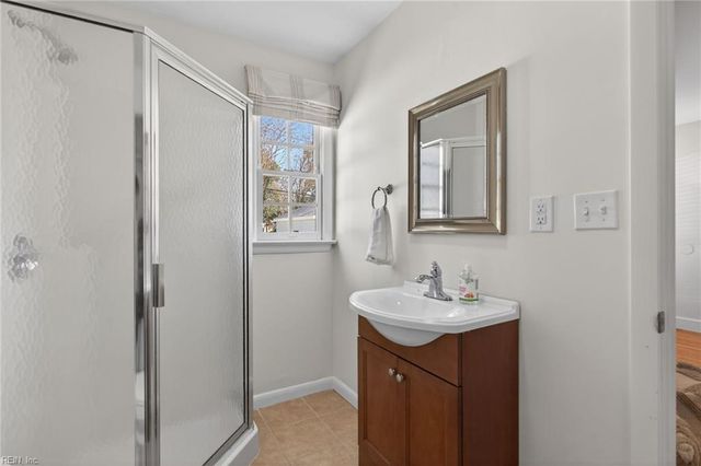 26 Milford RD, Newport News, VA 23601