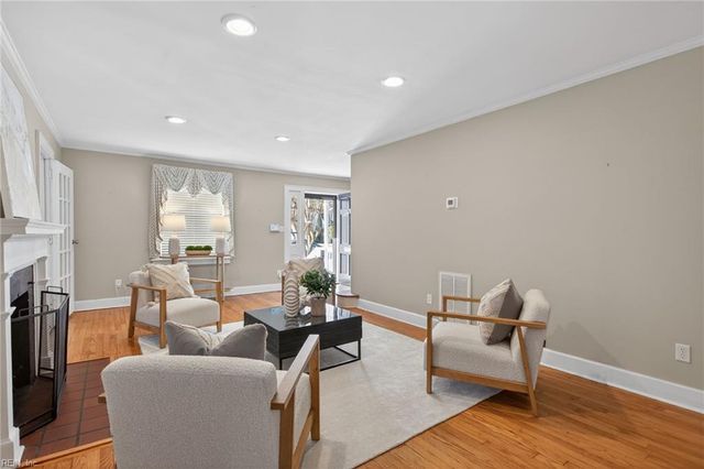 26 Milford RD, Newport News, VA 23601