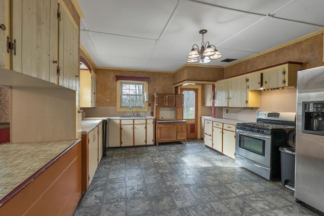 1388 S. Stark Highway, Weare, NH 03281