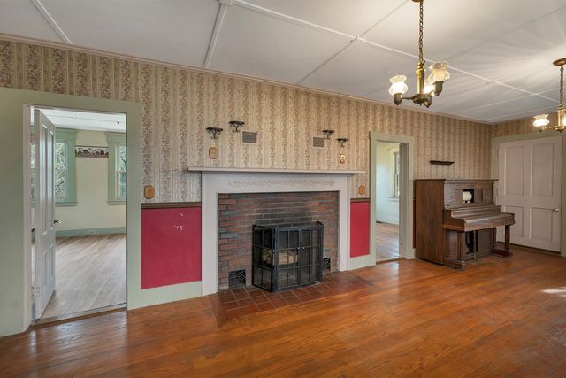 1388 S. Stark Highway, Weare, NH 03281