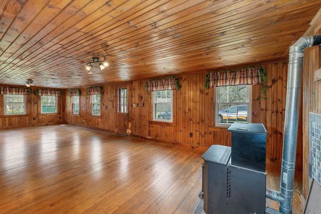 1388 S. Stark Highway, Weare, NH 03281