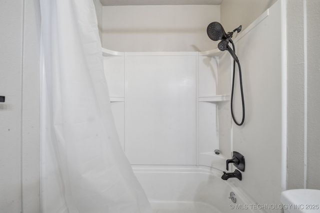 4740 E 68th Street 156, Tulsa, OK 74136