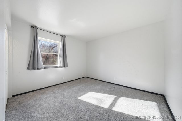 4740 E 68th Street 156, Tulsa, OK 74136