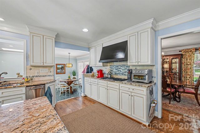 2511 Heritage Circle, Statesville, NC 28625