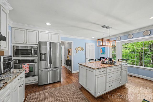 2511 Heritage Circle, Statesville, NC 28625