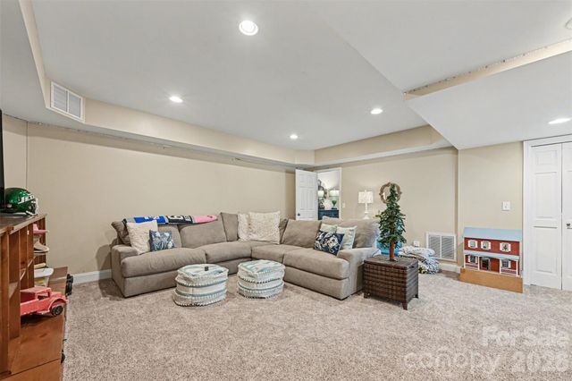 2511 Heritage Circle, Statesville, NC 28625