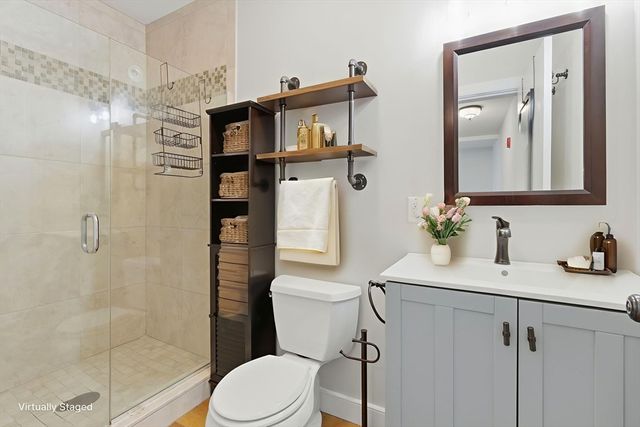 534 Main St 11, Melrose, MA 02176