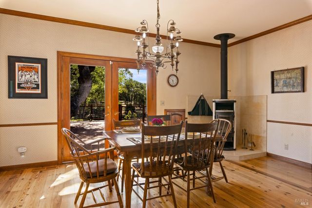 608 Dixon Dr, Lakeport, CA 95453