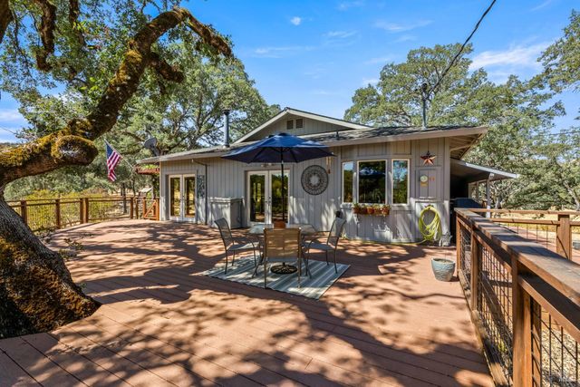 608 Dixon Dr, Lakeport, CA 95453