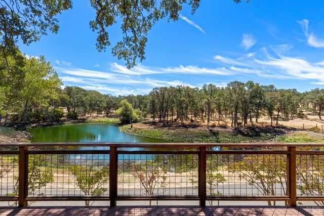 608 Dixon Dr, Lakeport, CA 95453