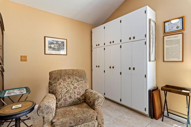 608 Dixon Dr, Lakeport, CA 95453