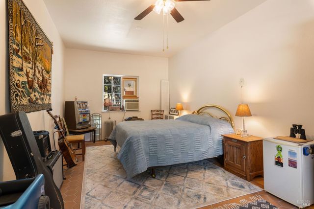 608 Dixon Dr, Lakeport, CA 95453