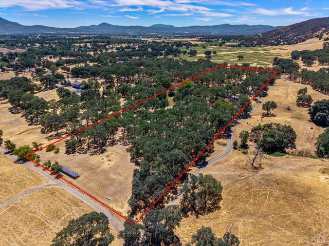 608 Dixon Dr, Lakeport, CA 95453