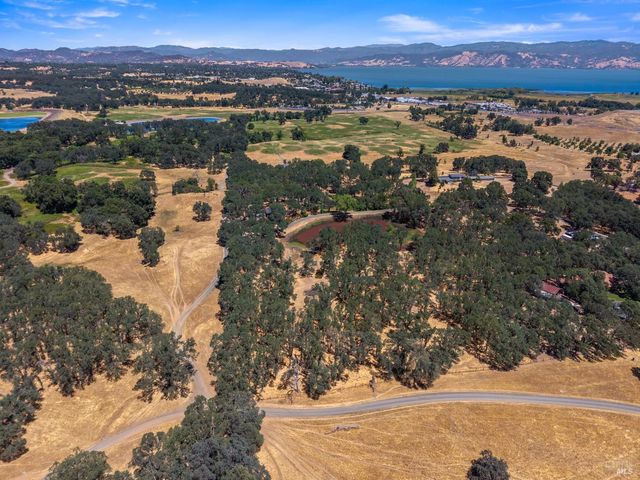 608 Dixon Dr, Lakeport, CA 95453