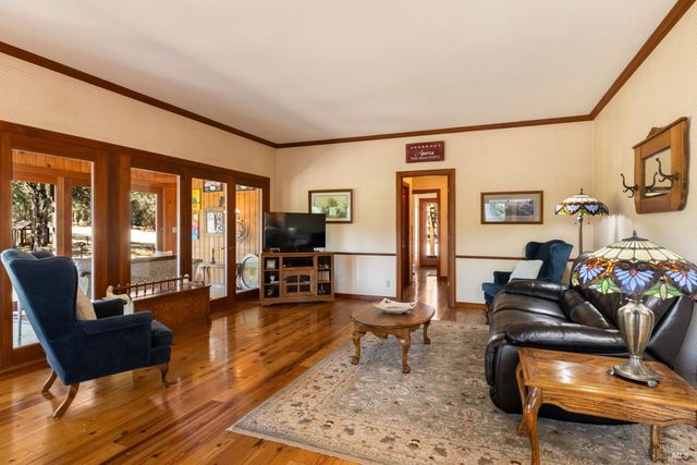 608 Dixon Dr, Lakeport, CA 95453